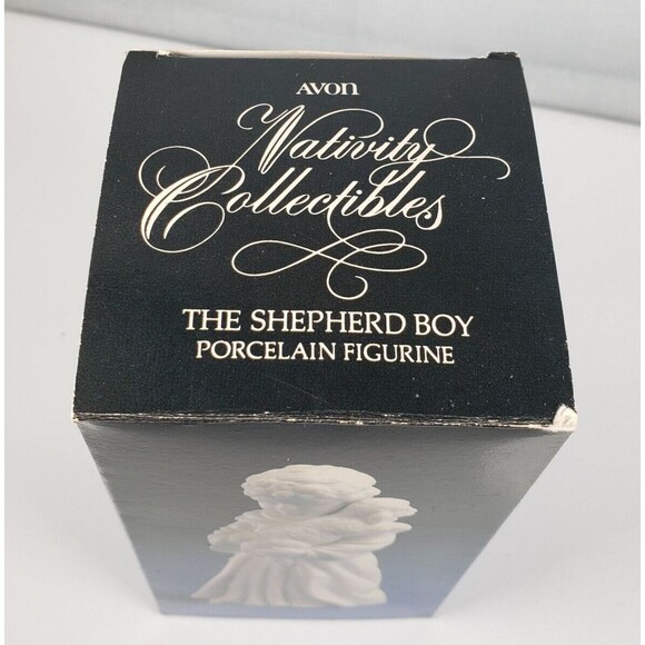 Vintage 1983 AVON Nativity Collectibles The Shepherd Boy Porcelain Figurine - Picture 2 of 13